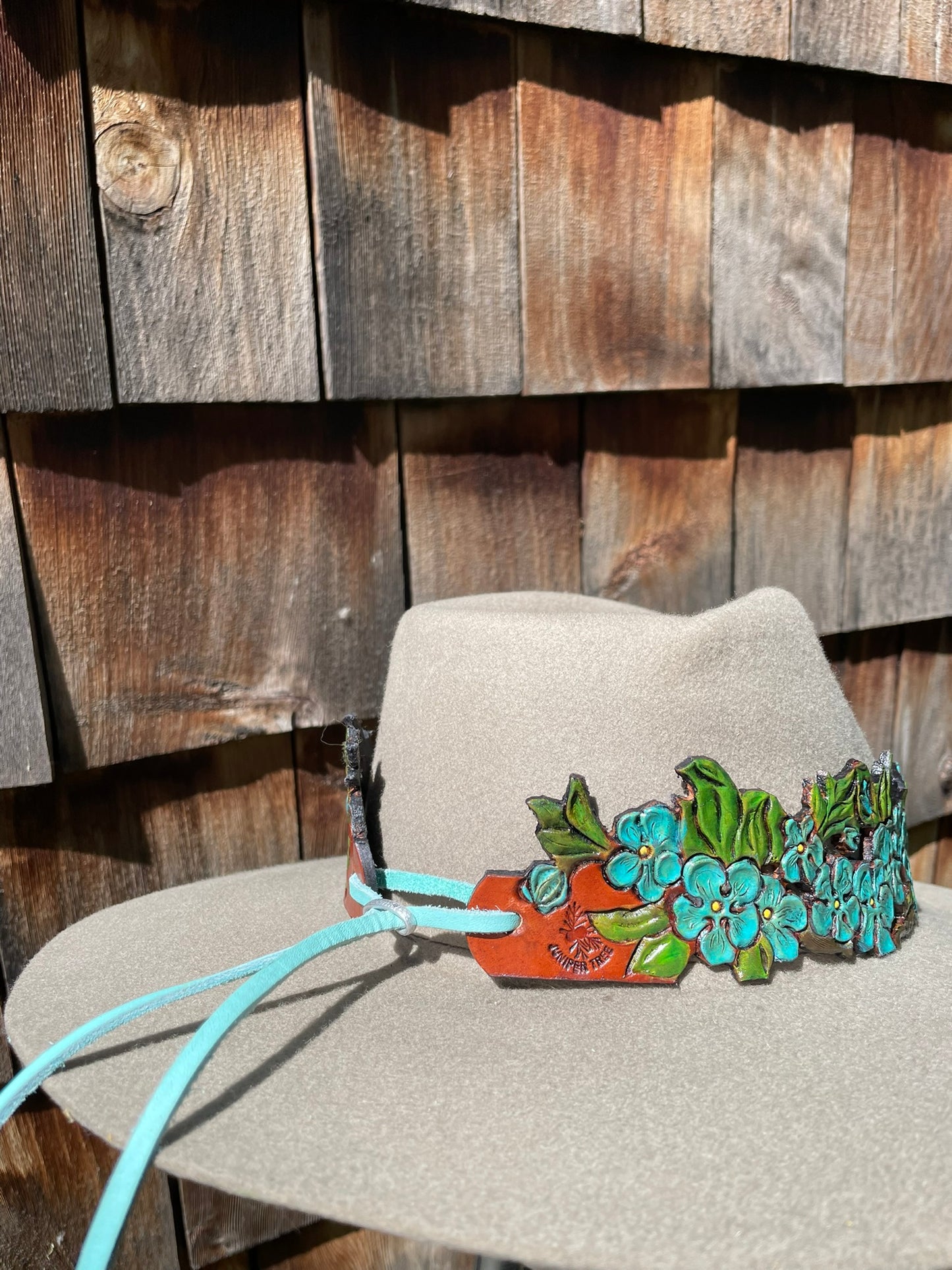 Turquoise Flower Gem