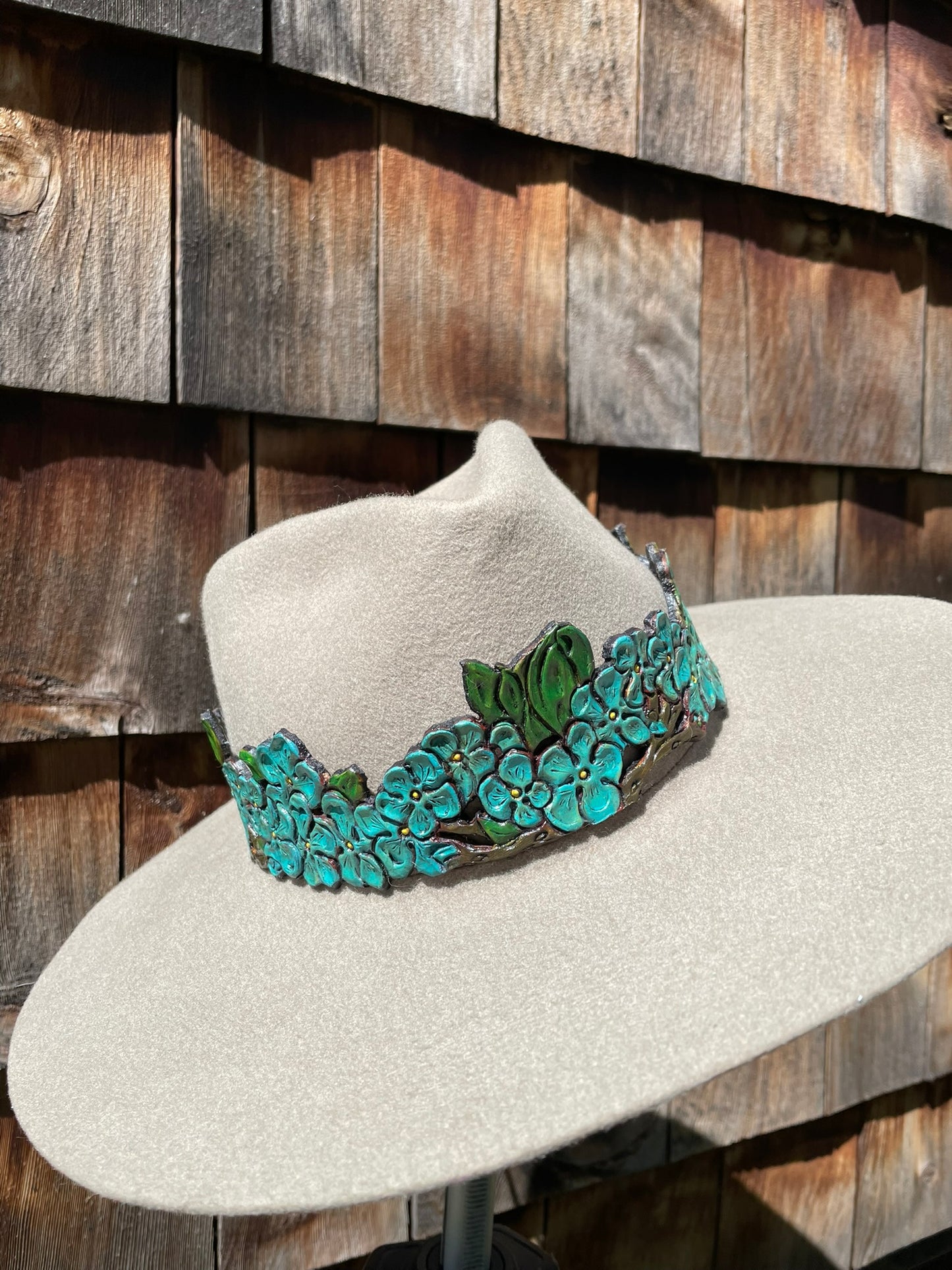 Turquoise Flower Gem
