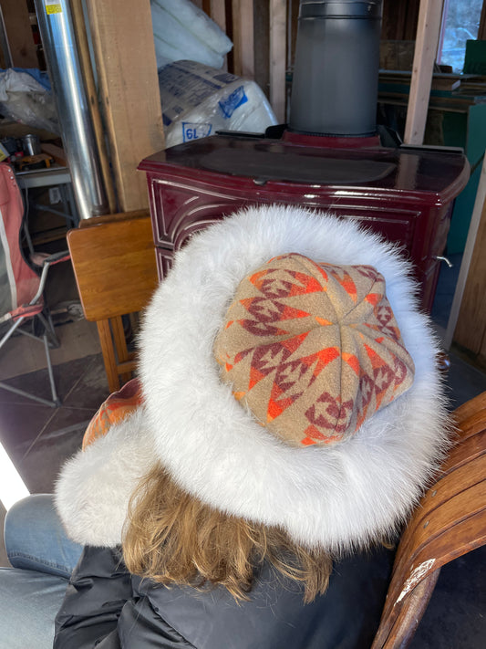 Nordic Hat. Blue Fox- Sand
